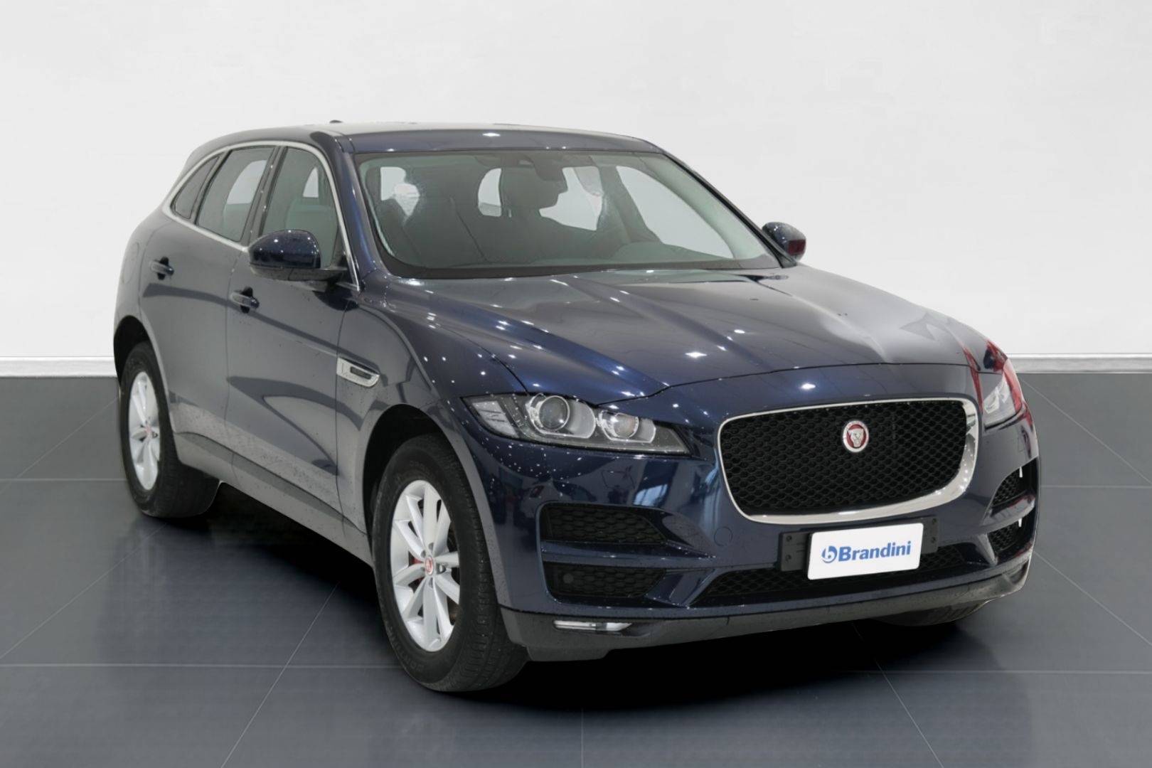JAGUAR F-Pace - Foto 3