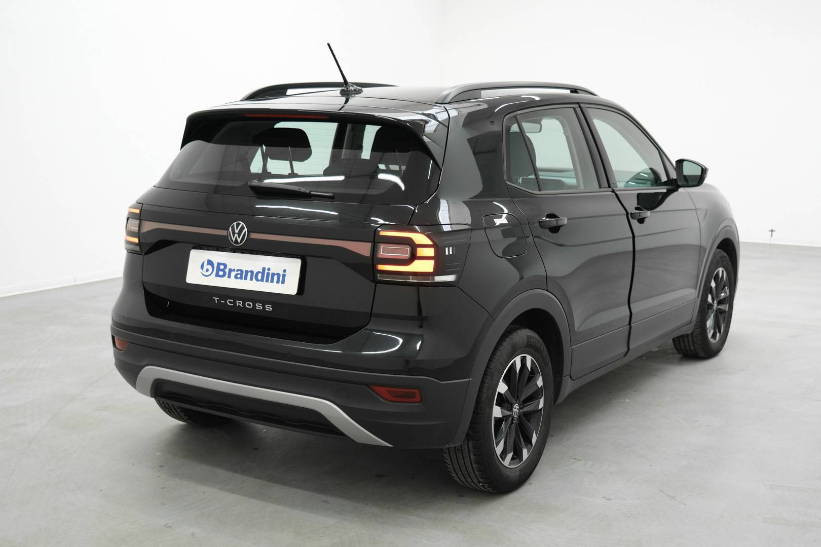 VOLKSWAGEN T-Cross - Foto 8