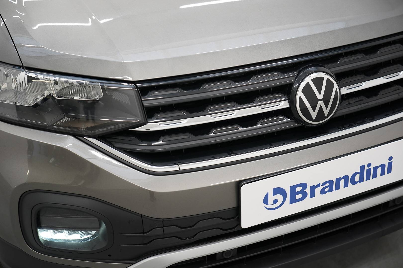 VOLKSWAGEN T-Cross - Foto 4