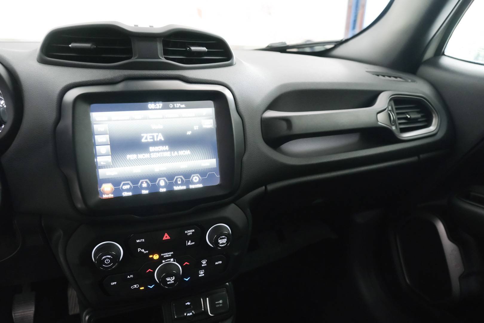 JEEP Renegade - Foto 14