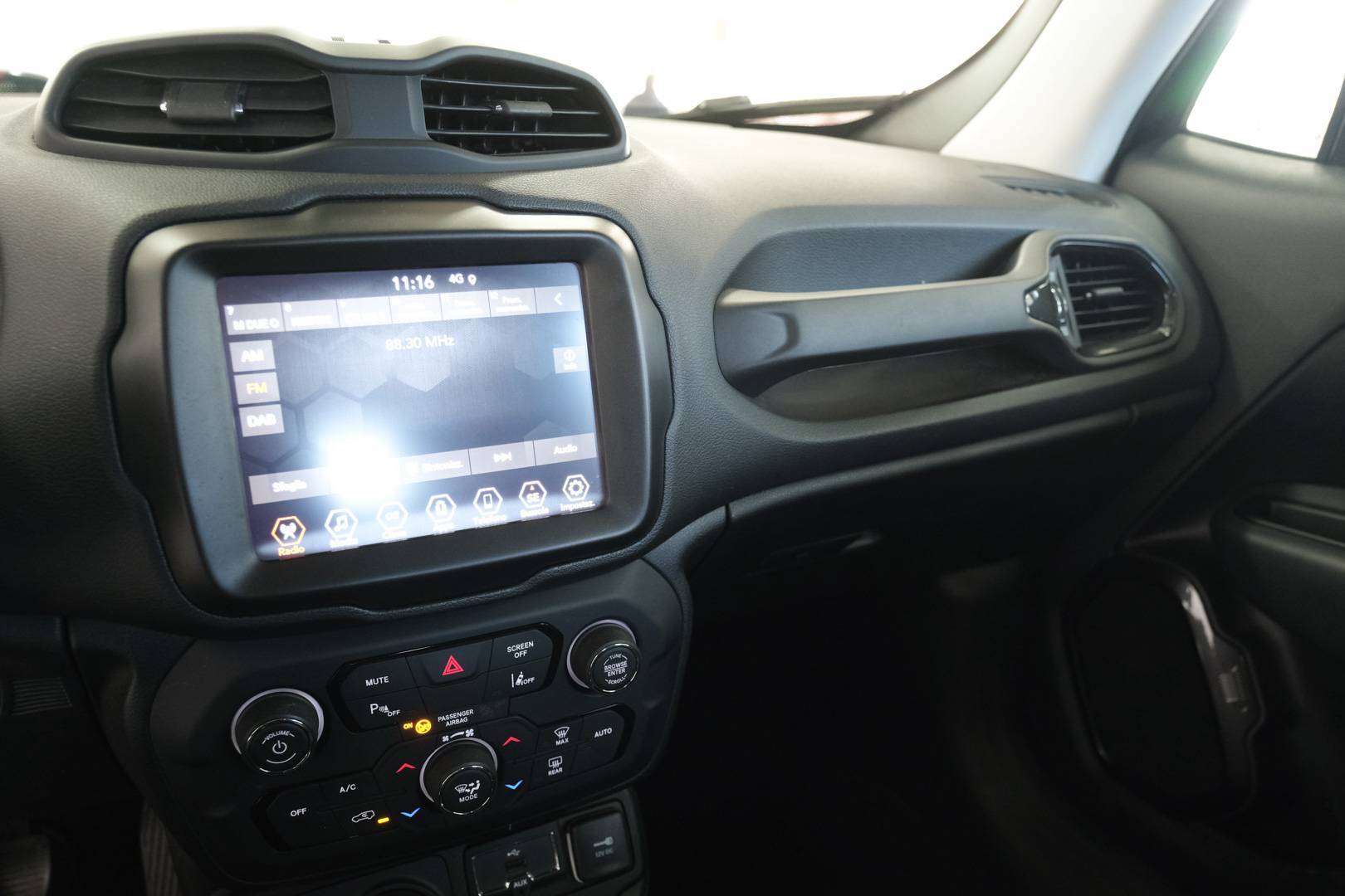 JEEP Renegade 4xe - Foto 12
