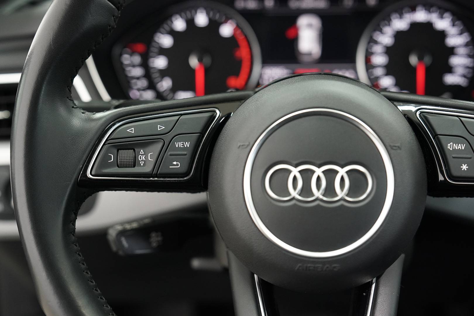 AUDI A4 Avant - Foto 12