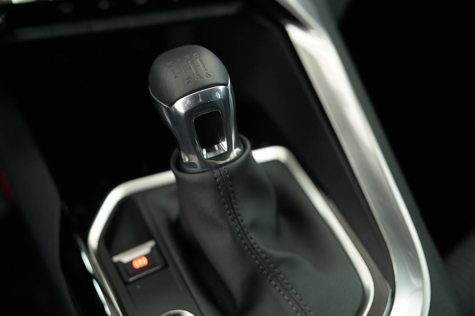 PEUGEOT 3008 - Foto 15
