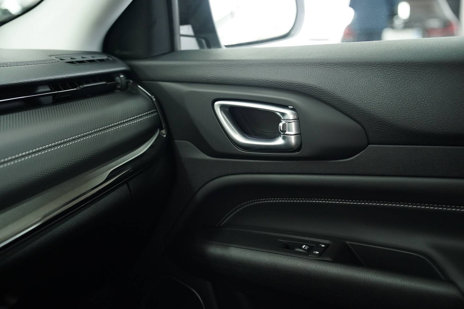 JEEP Compass - Foto 17