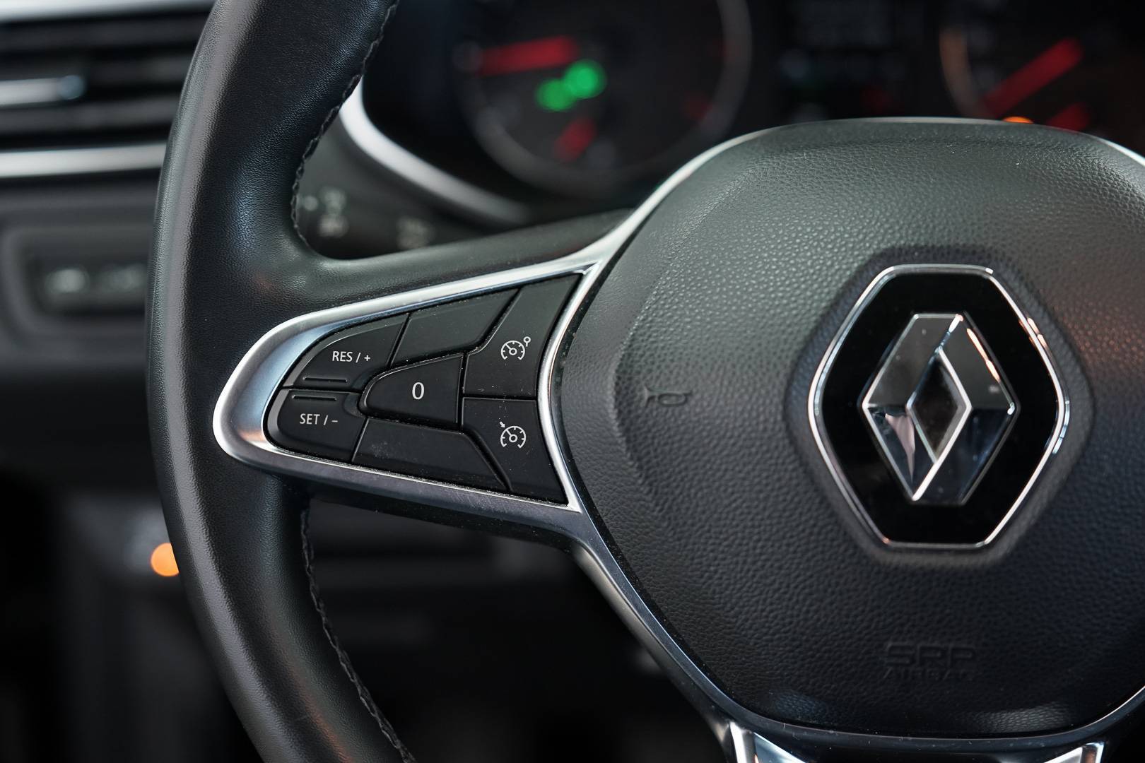RENAULT Clio - Foto 11