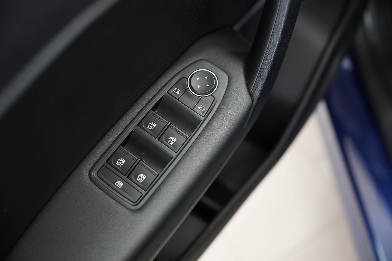 RENAULT Captur - Foto 10