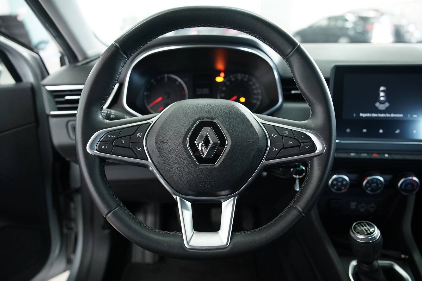 RENAULT Clio - Foto 10