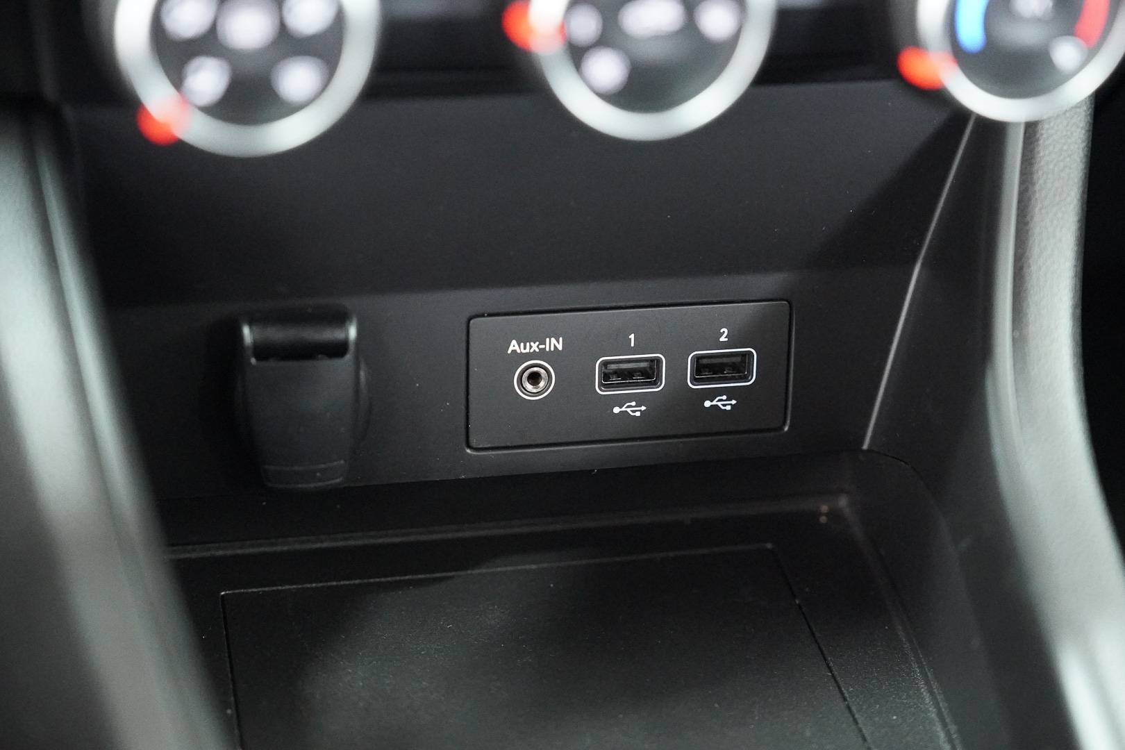 RENAULT Captur - Foto 16
