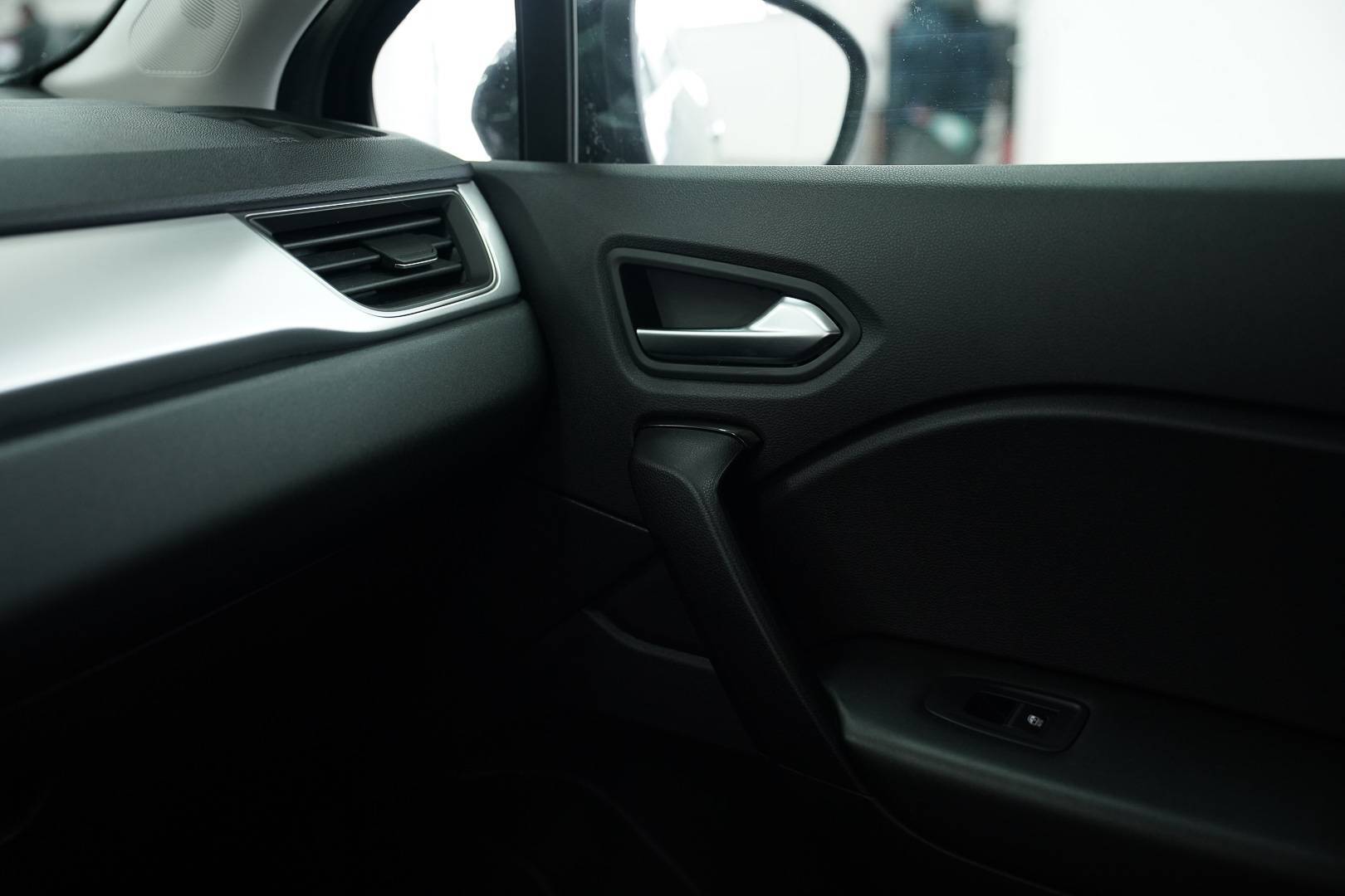 RENAULT Captur - Foto 18