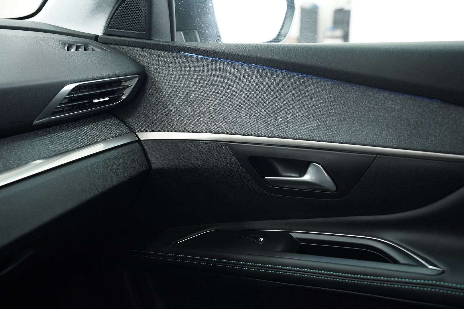PEUGEOT 5008 - Foto 20