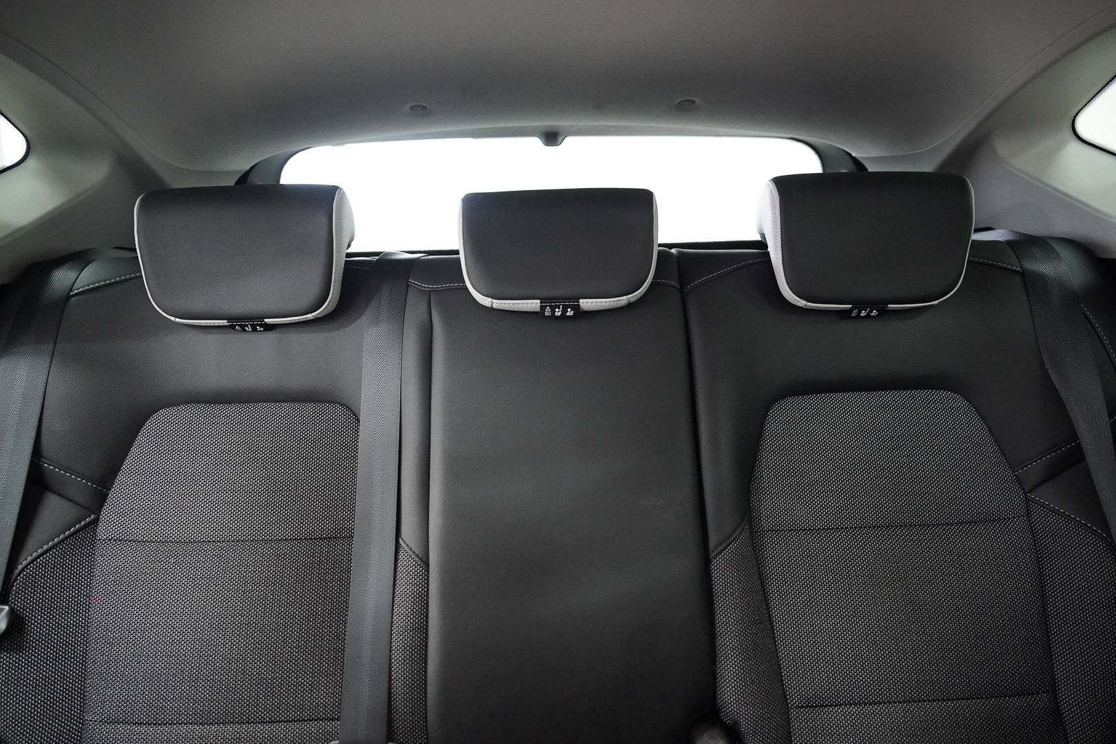 RENAULT Captur - Foto 22