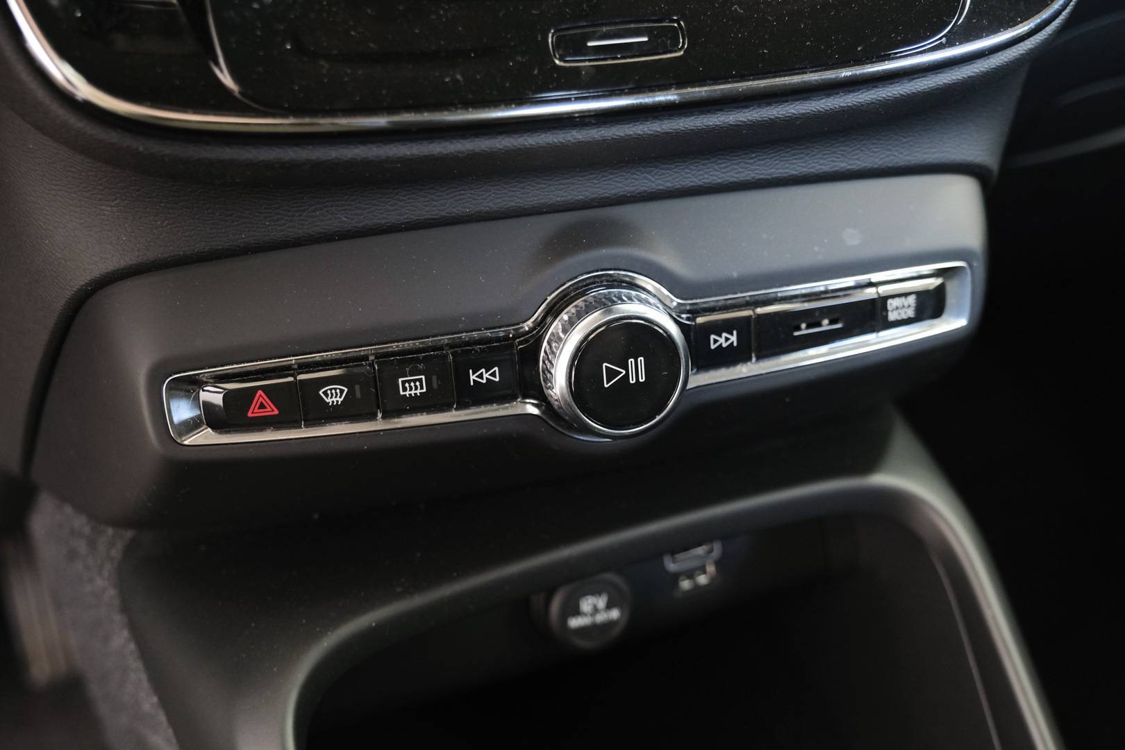 VOLVO XC40 - Foto 16