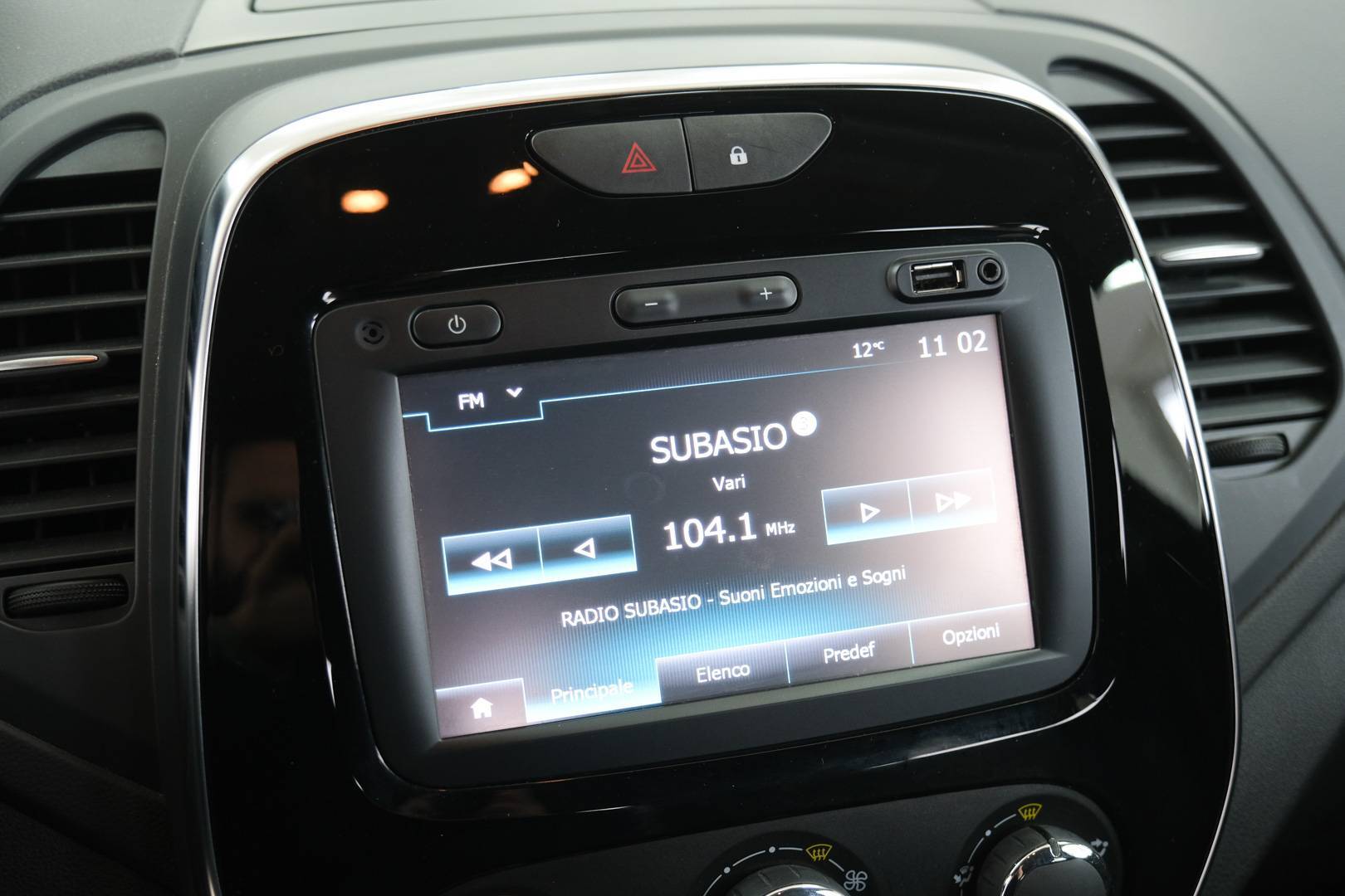 RENAULT Captur - Foto 15