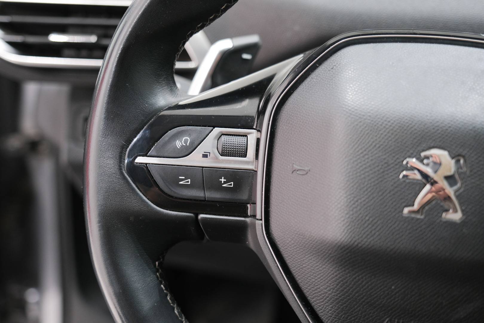 PEUGEOT 5008 - Foto 11