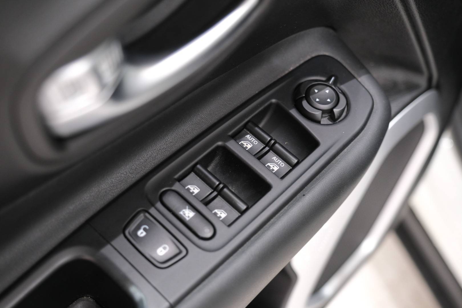 JEEP RENEGADE - Foto 9