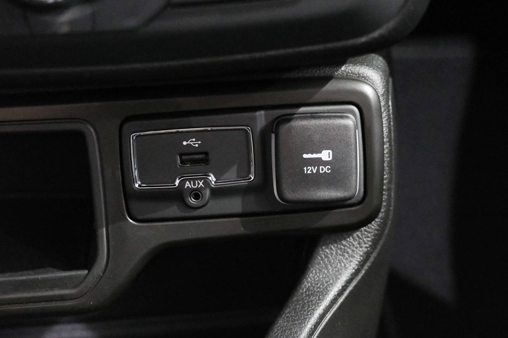 JEEP RENEGADE - Foto 16