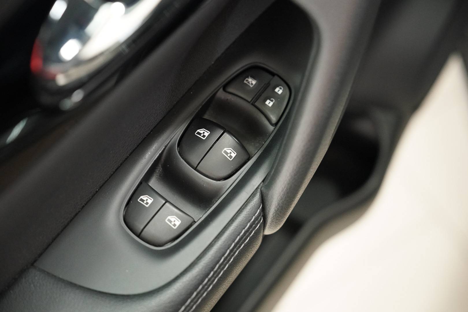 NISSAN Qashqai - Foto 10