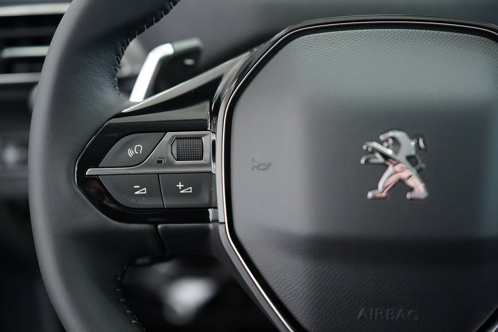 PEUGEOT 3008 - Foto 12