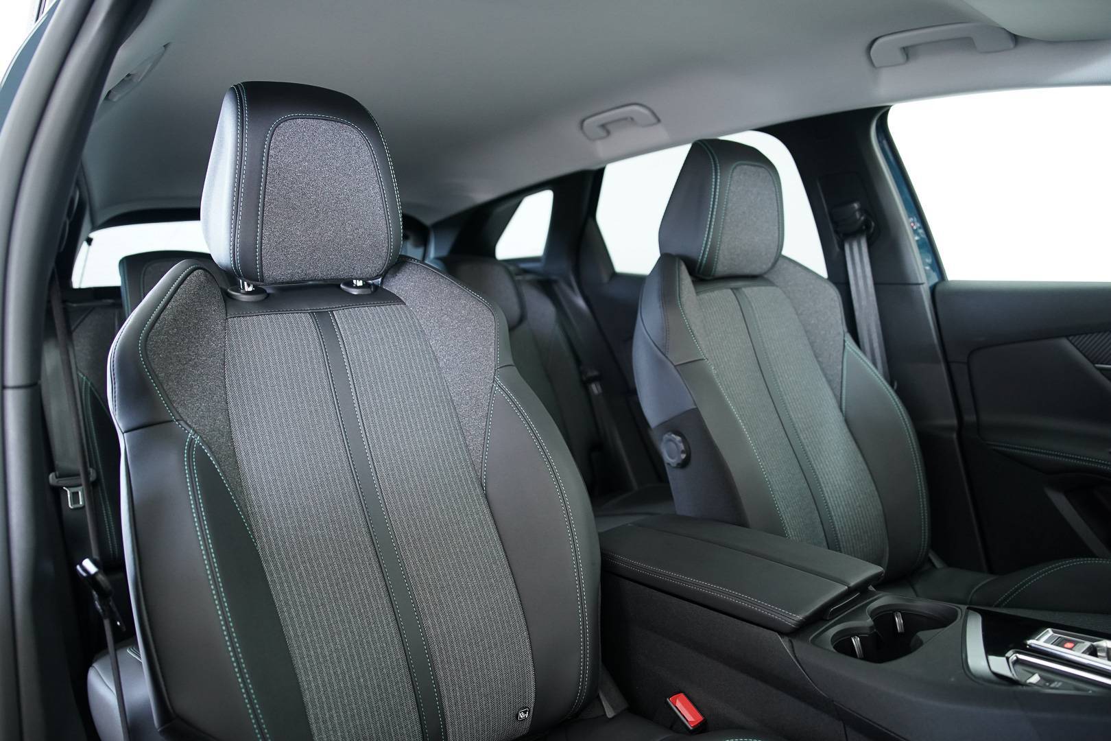 PEUGEOT 3008 - Foto 21