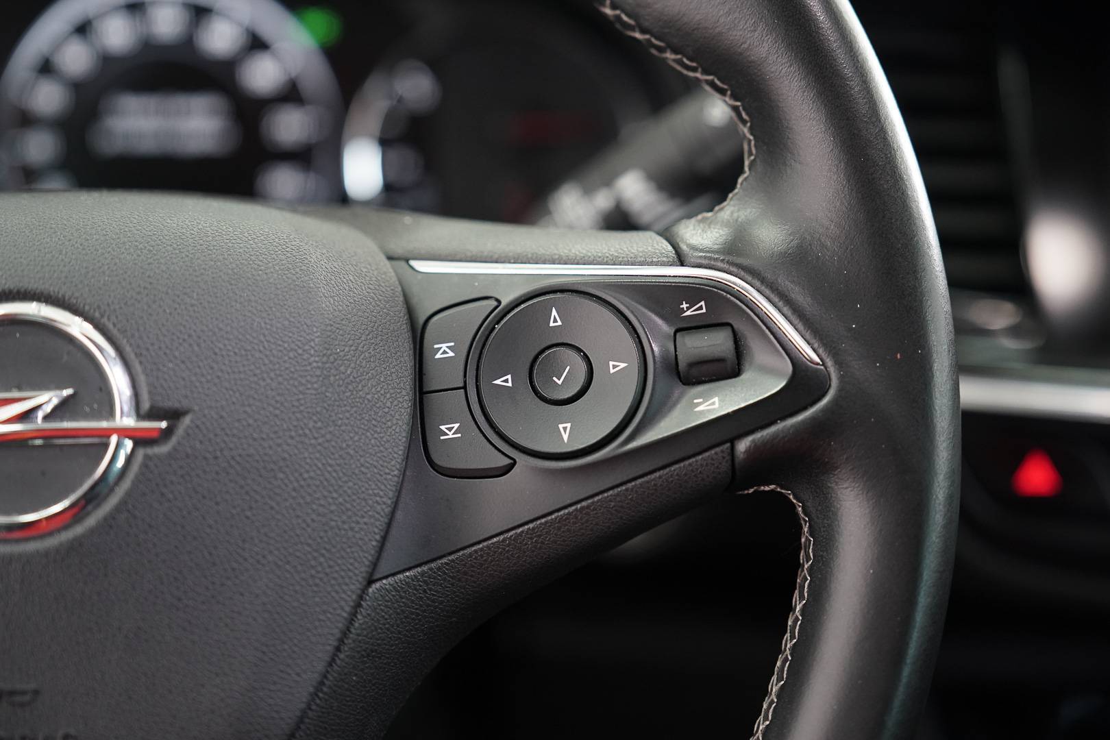 OPEL Insignia  - Foto 13