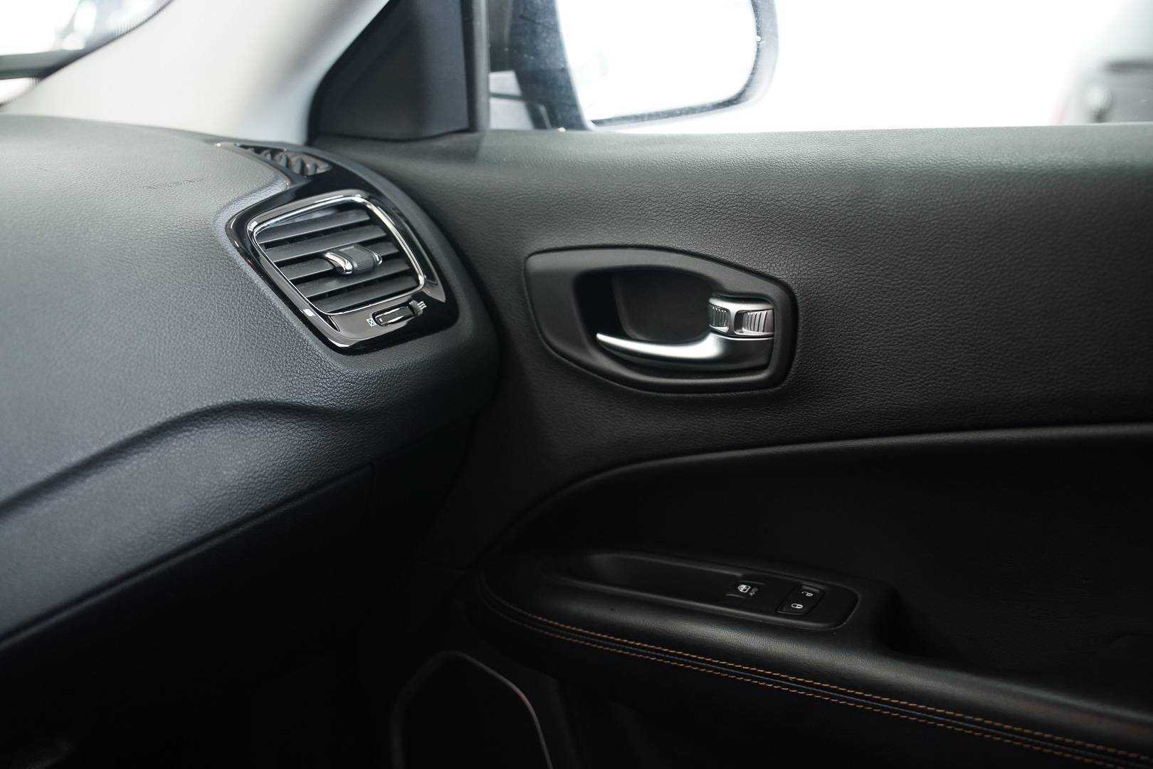 JEEP Compass II 2017 - Foto 18