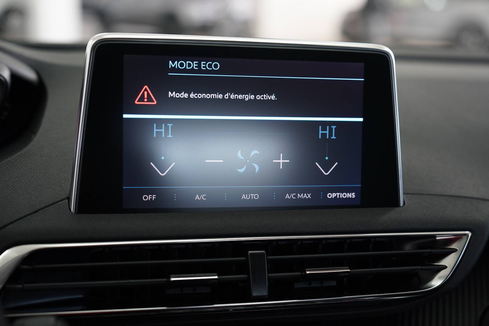 PEUGEOT 3008 - Foto 16