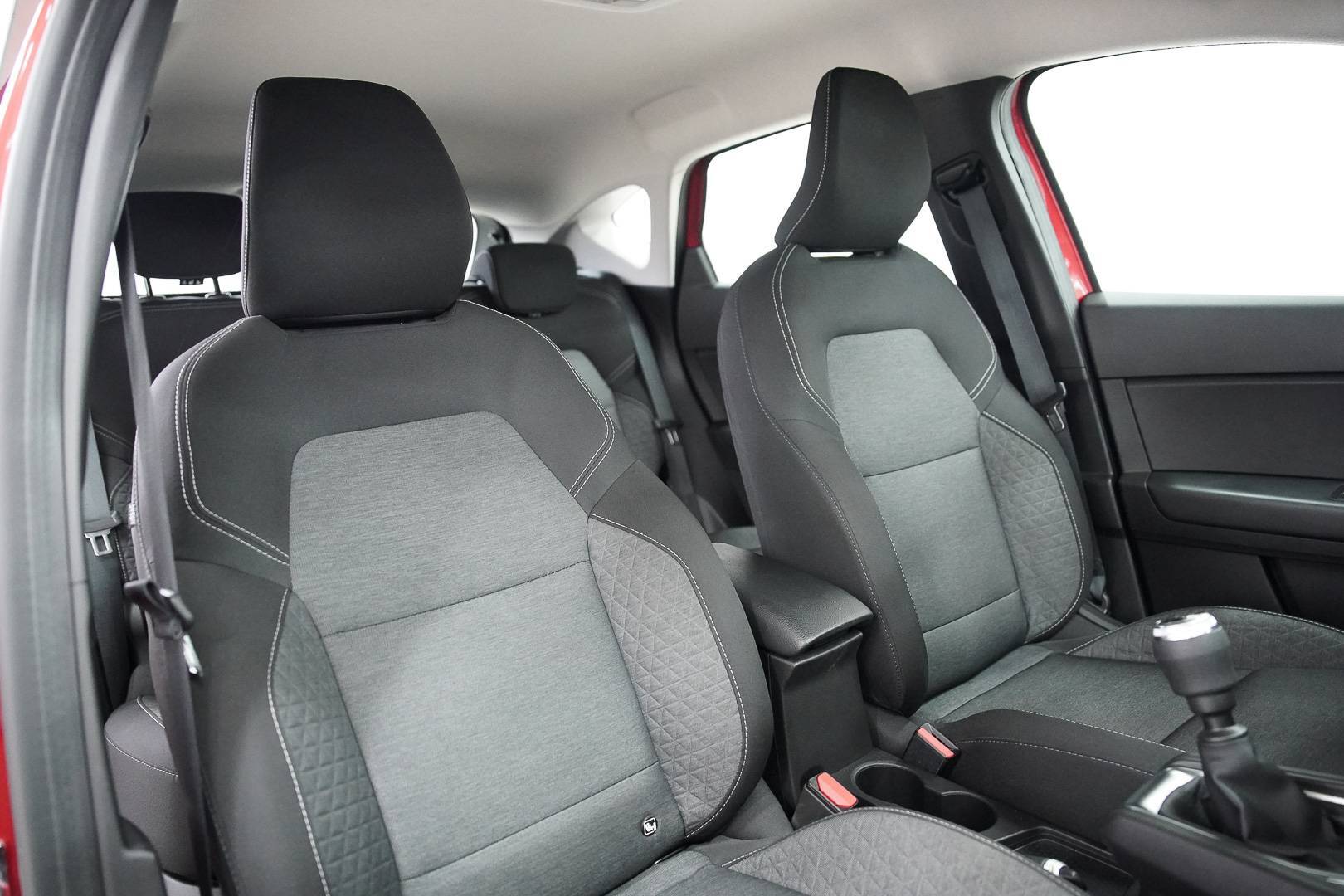 RENAULT Captur - Foto 20