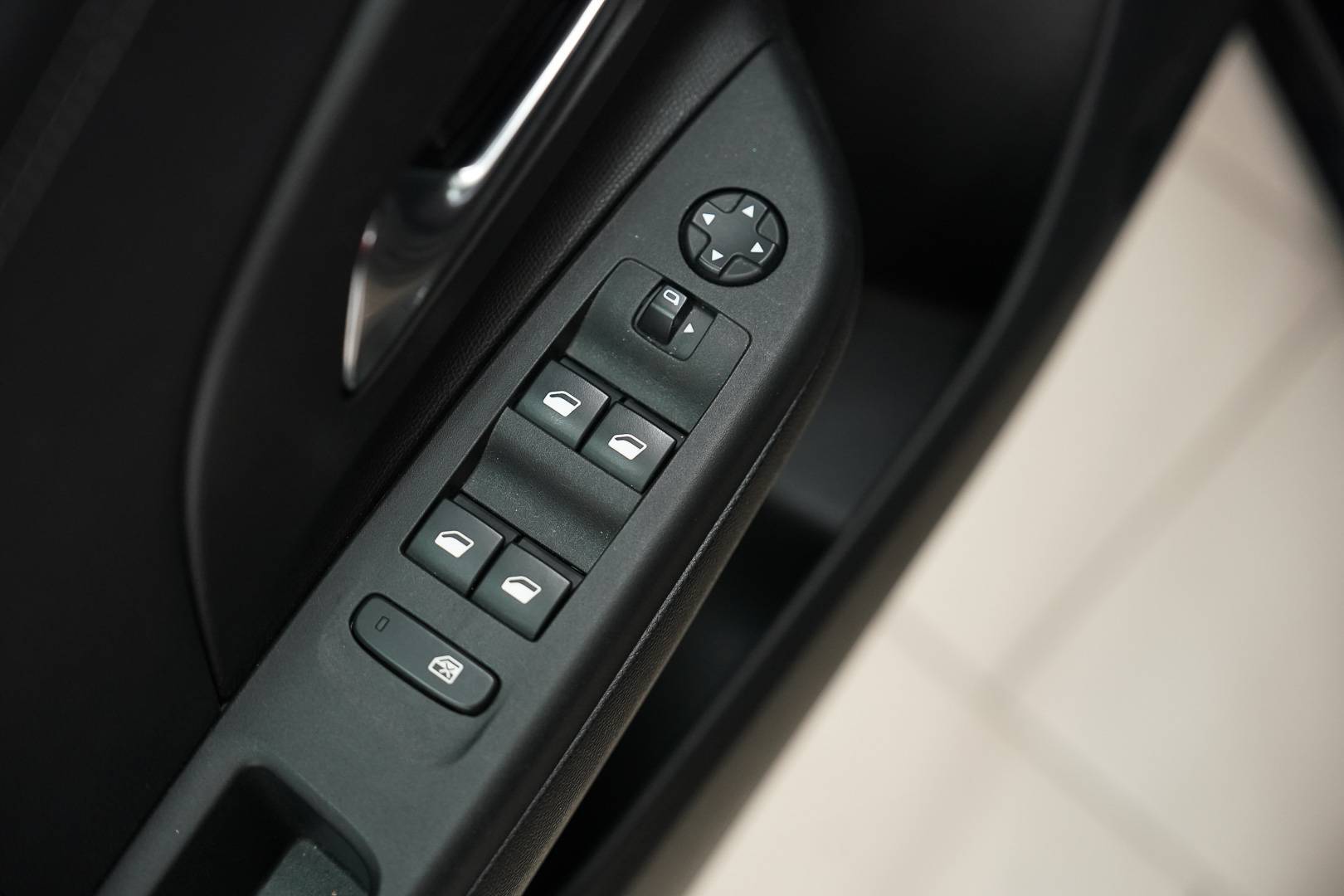 OPEL Corsa - Foto 10