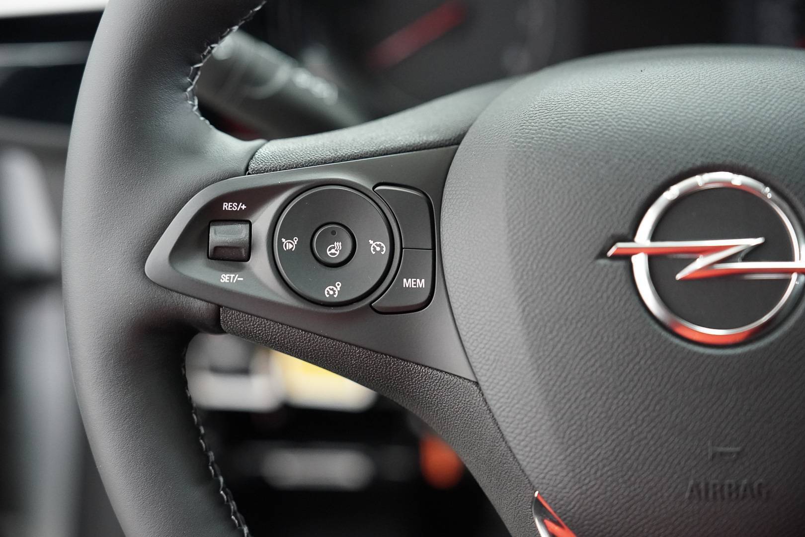 OPEL Corsa - Foto 12