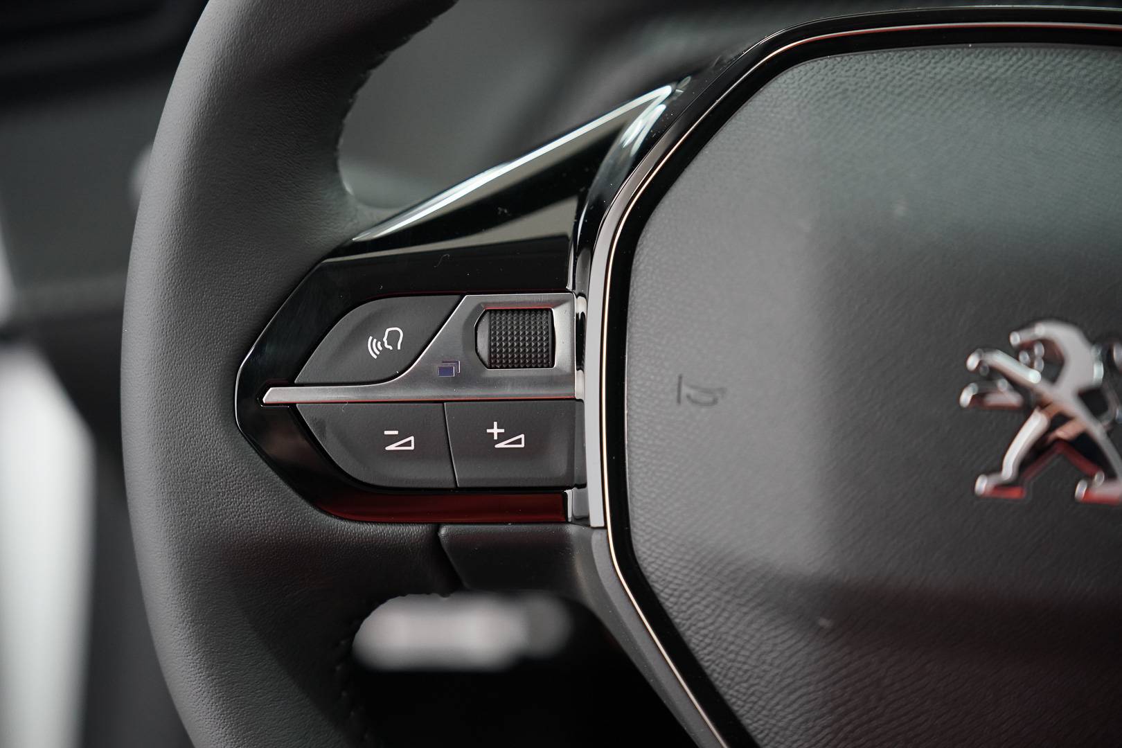PEUGEOT 208 - Foto 12