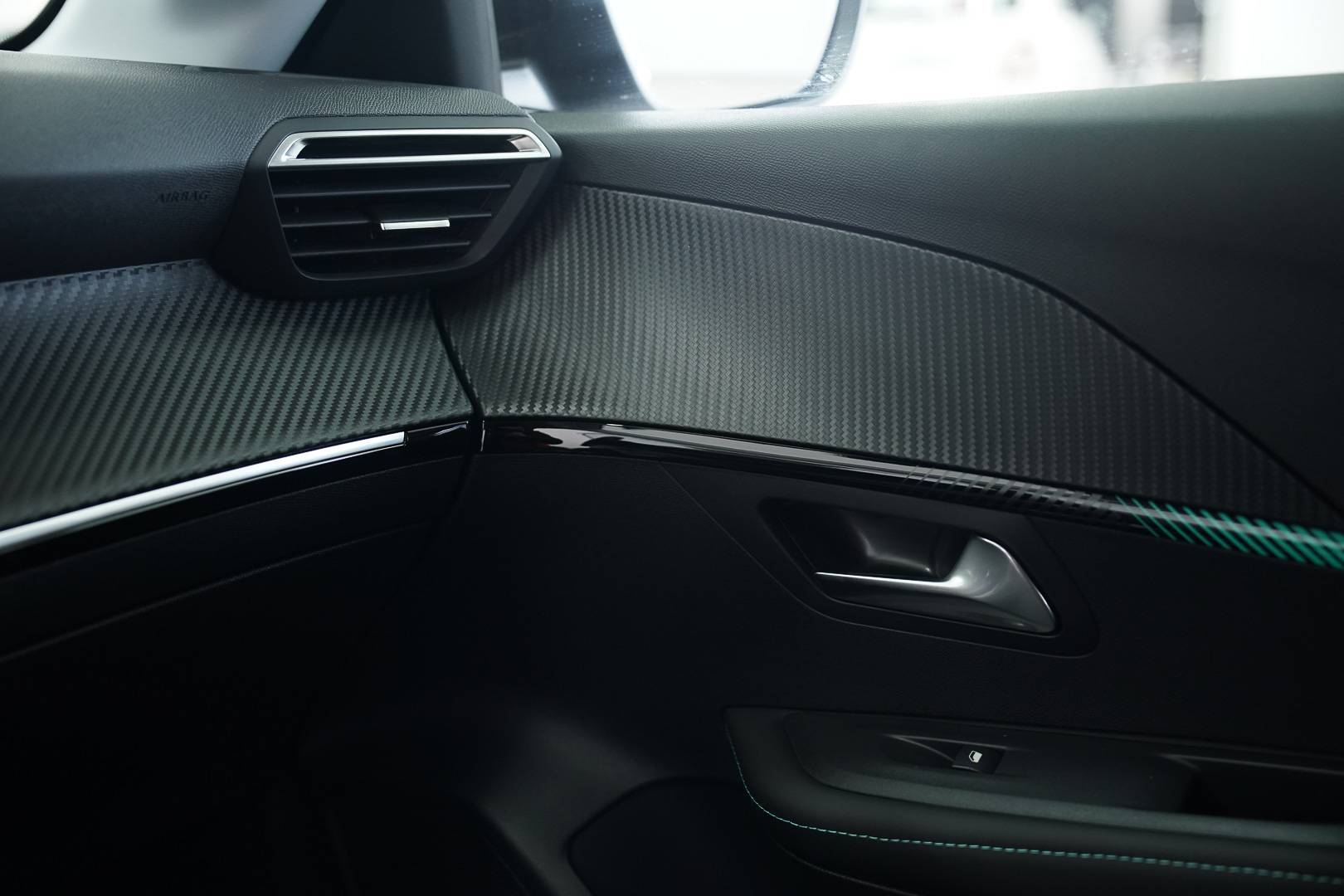 PEUGEOT 208 - Foto 19