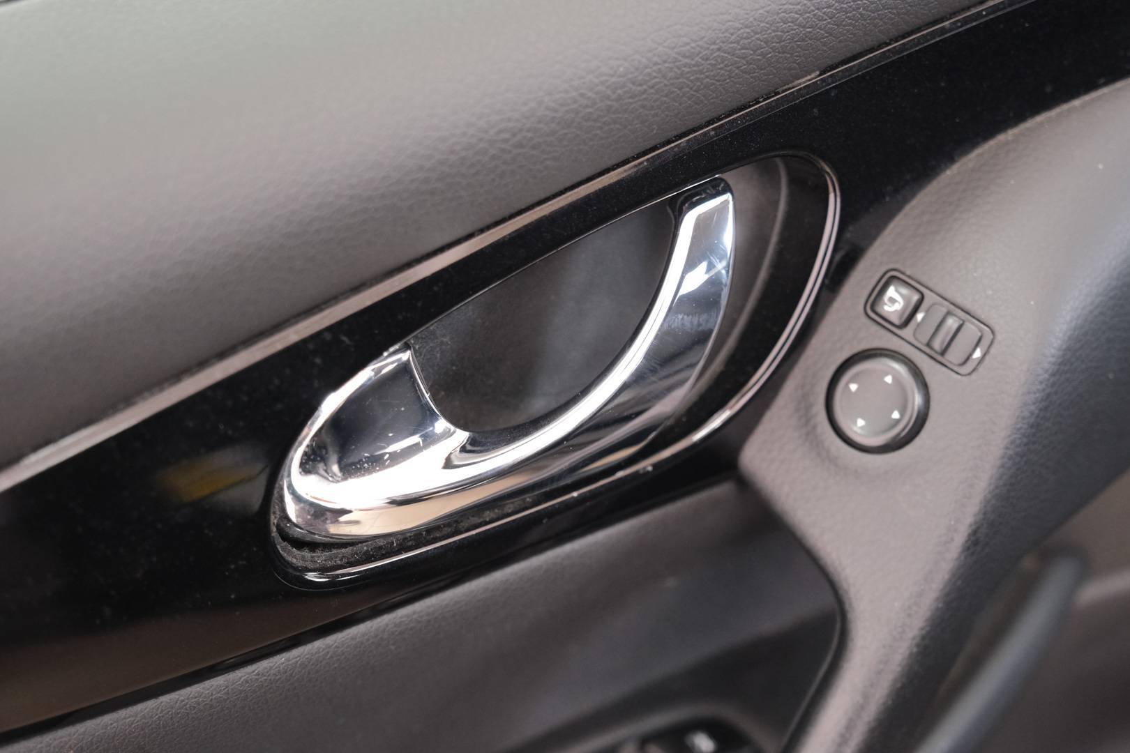 NISSAN Qashqai - Foto 9