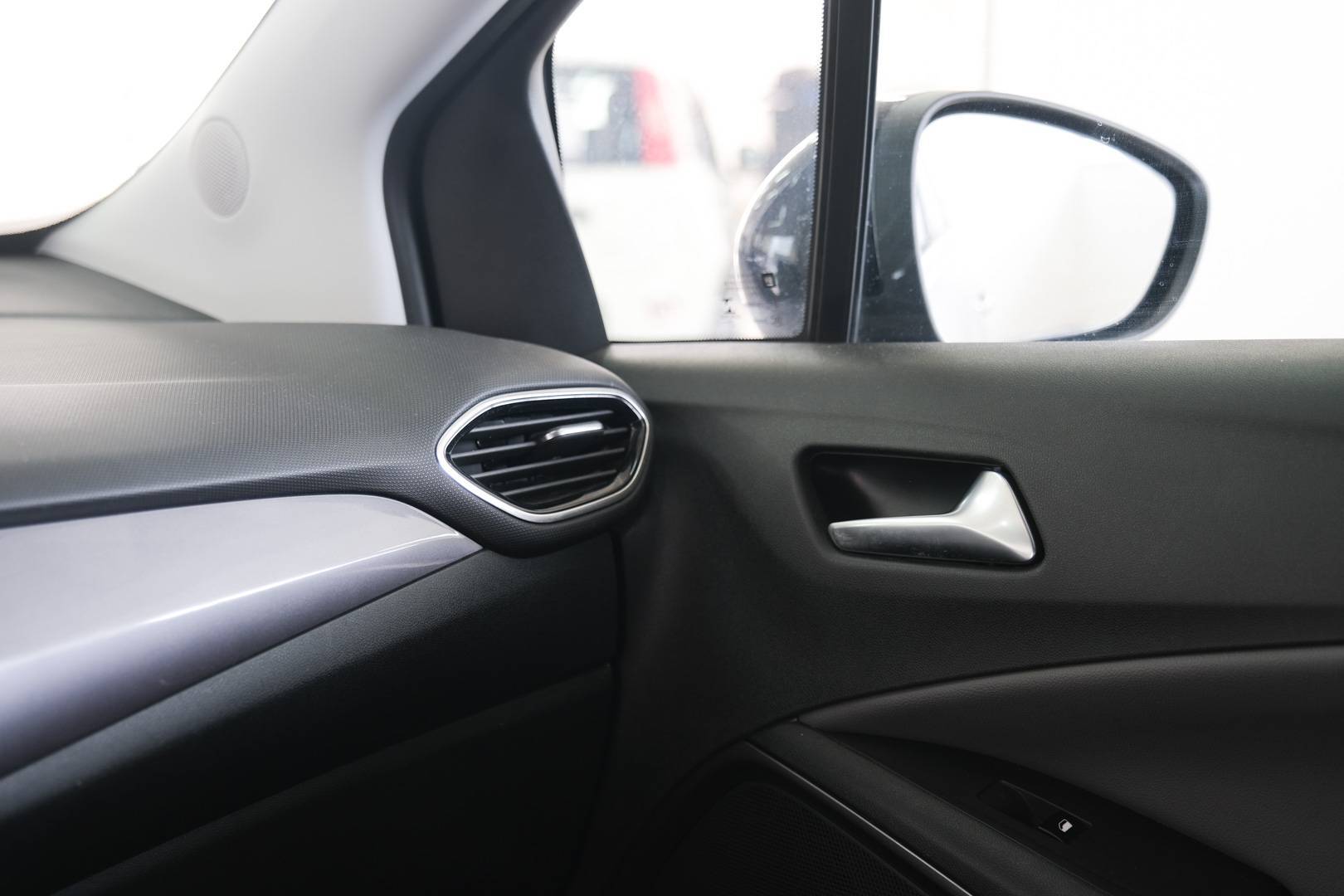 OPEL Crossland X - Foto 20