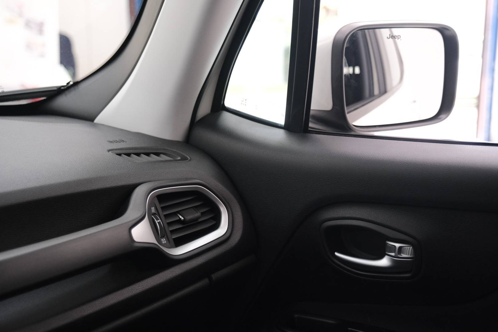 JEEP Renegade - Foto 17
