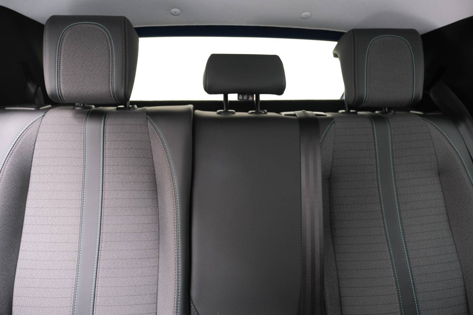 PEUGEOT 208 - Foto 23