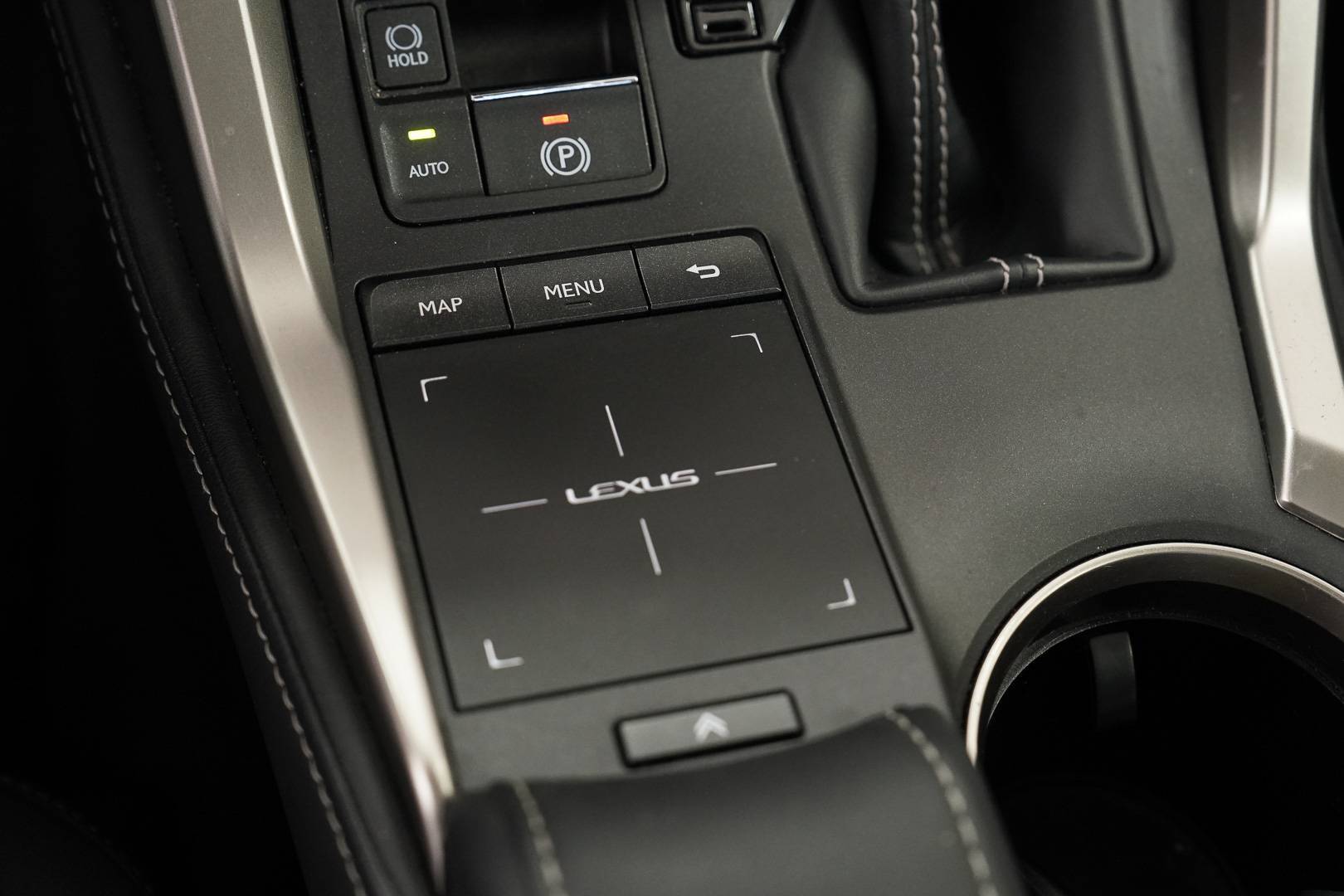 LEXUS NX I - Foto 19