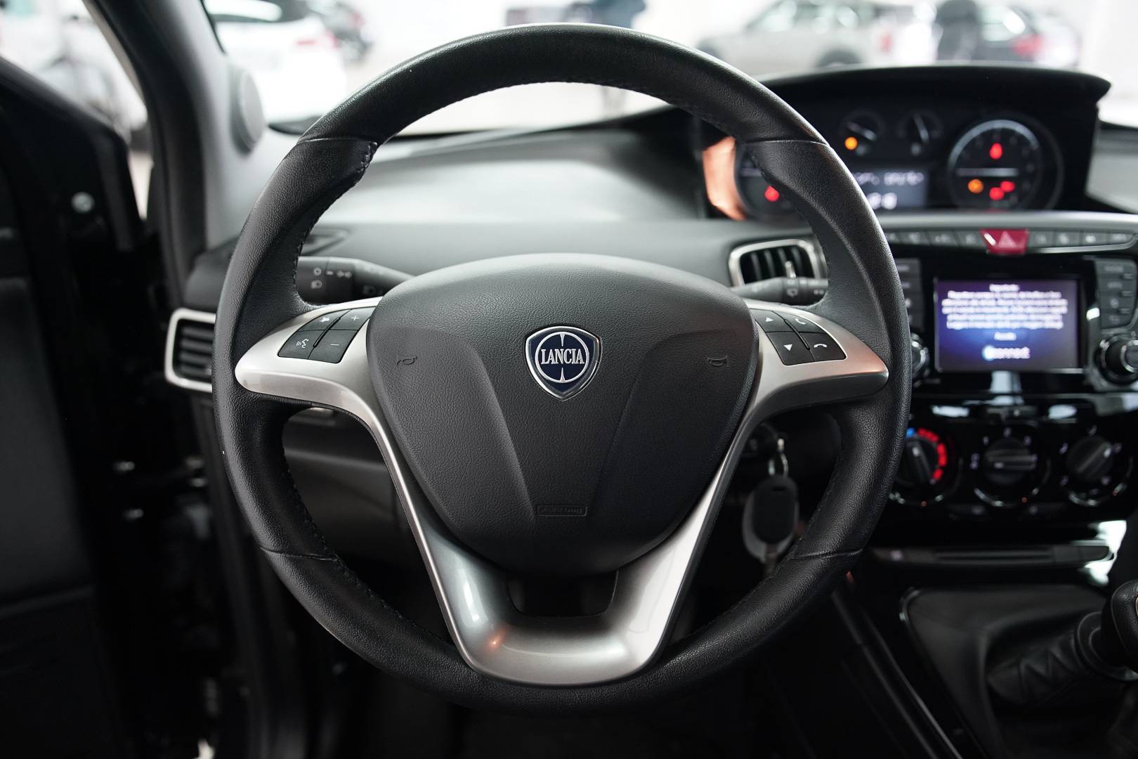 LANCIA Ypsilon - Foto 11