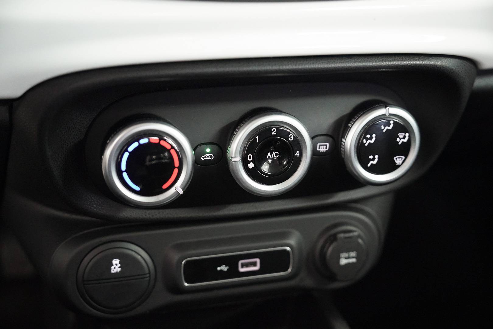 FIAT 500L - Foto 15