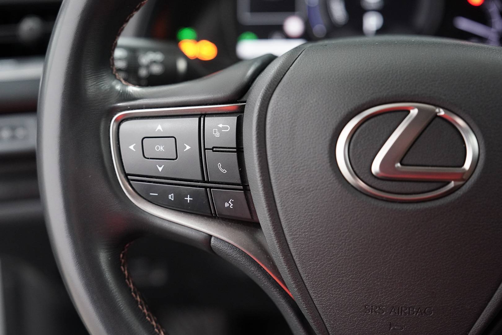 LEXUS UX - Foto 12