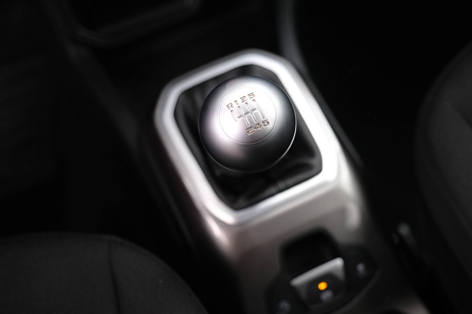 JEEP Renegade - Foto 17