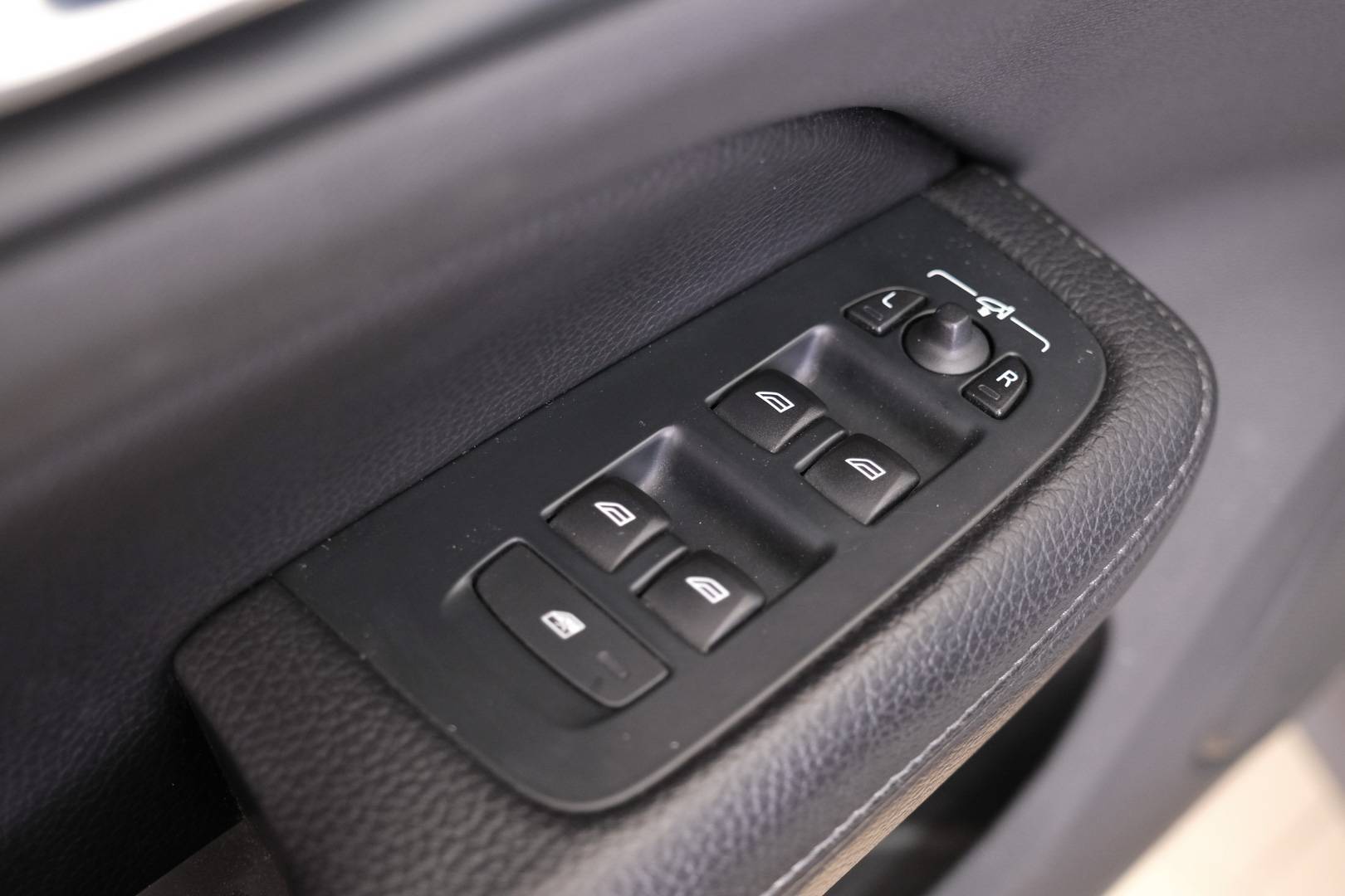 VOLVO V60  - Foto 9