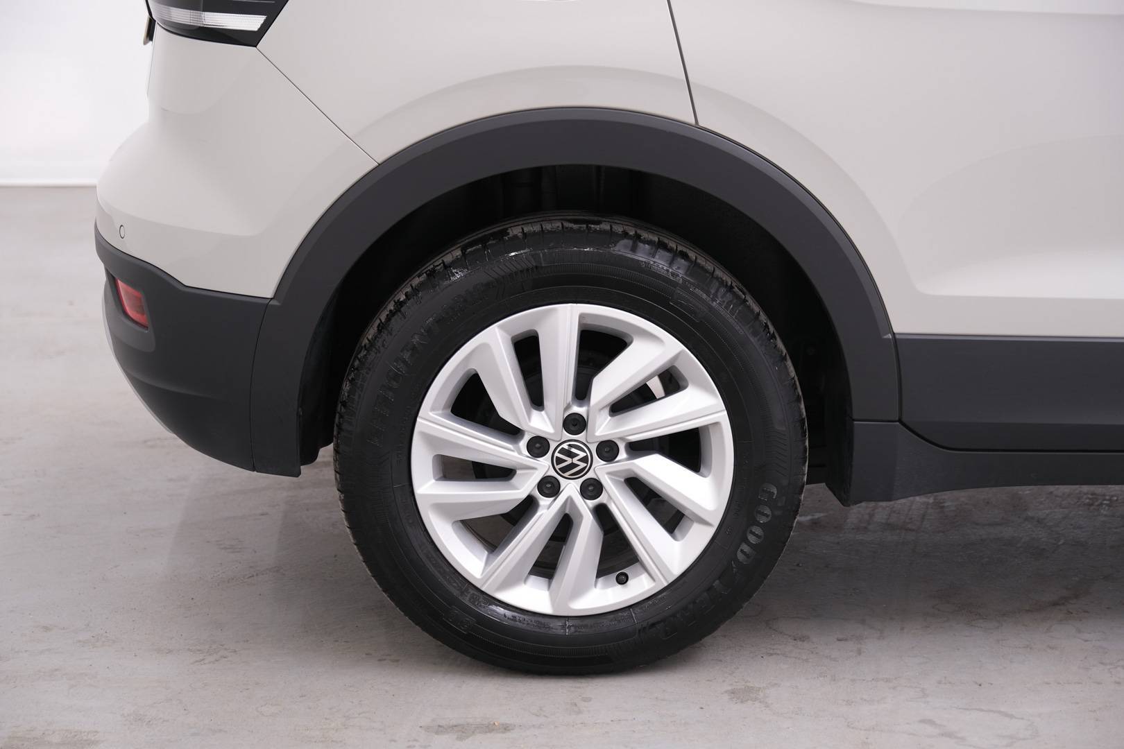 VOLKSWAGEN T-Cross - Foto 7