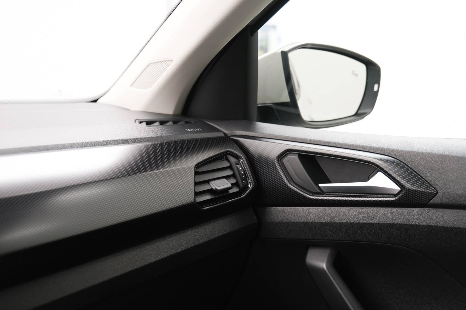 VOLKSWAGEN T-Cross - Foto 22