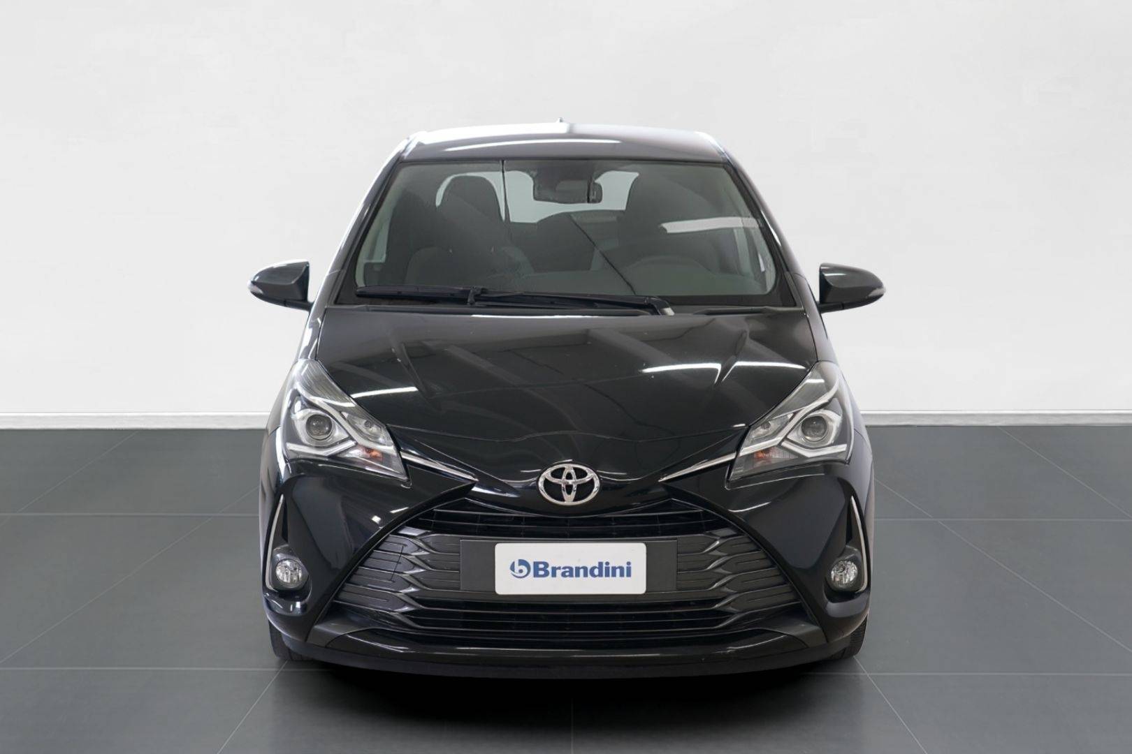 TOYOTA Yaris  - Foto 2