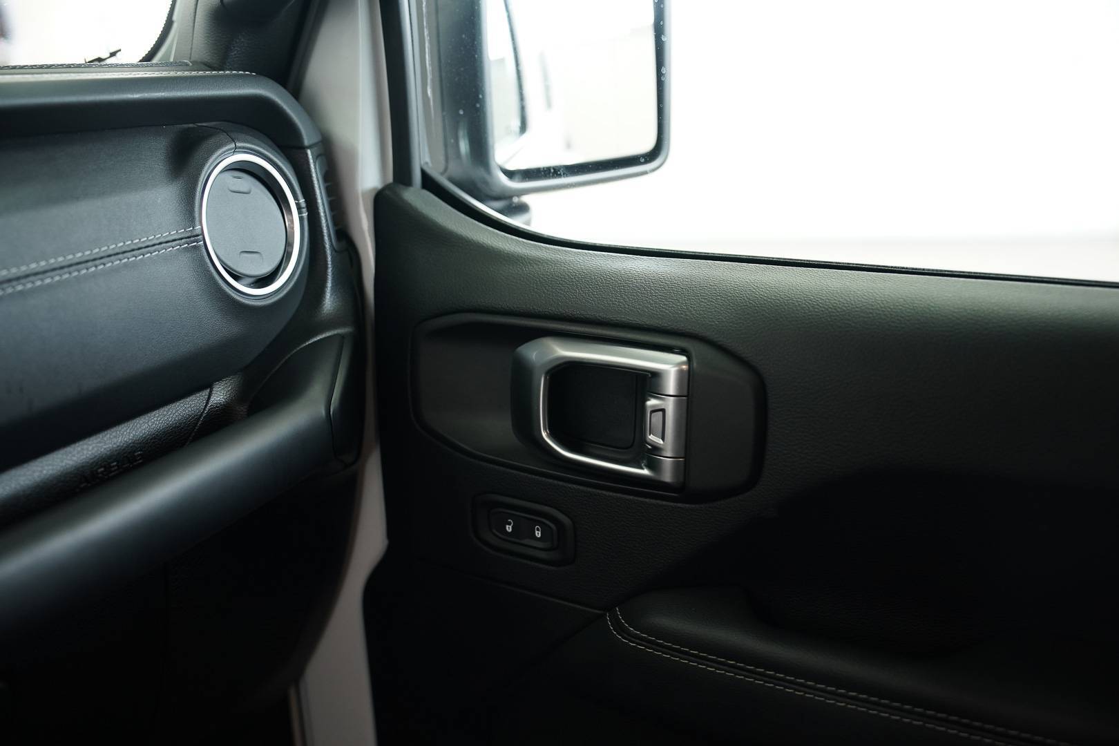 JEEP Wrangler - Foto 18
