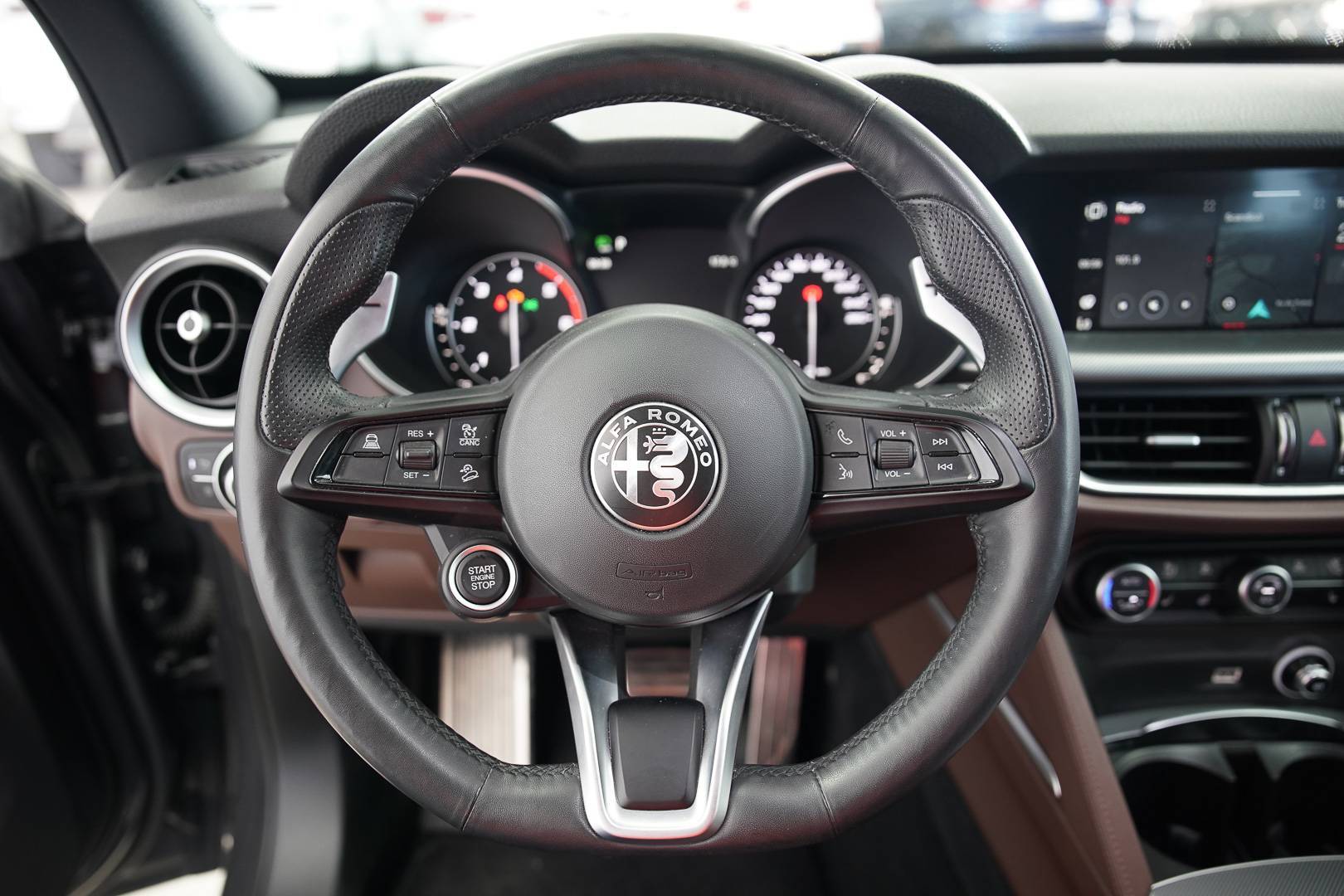 ALFA ROMEO Stelvio - Foto 11