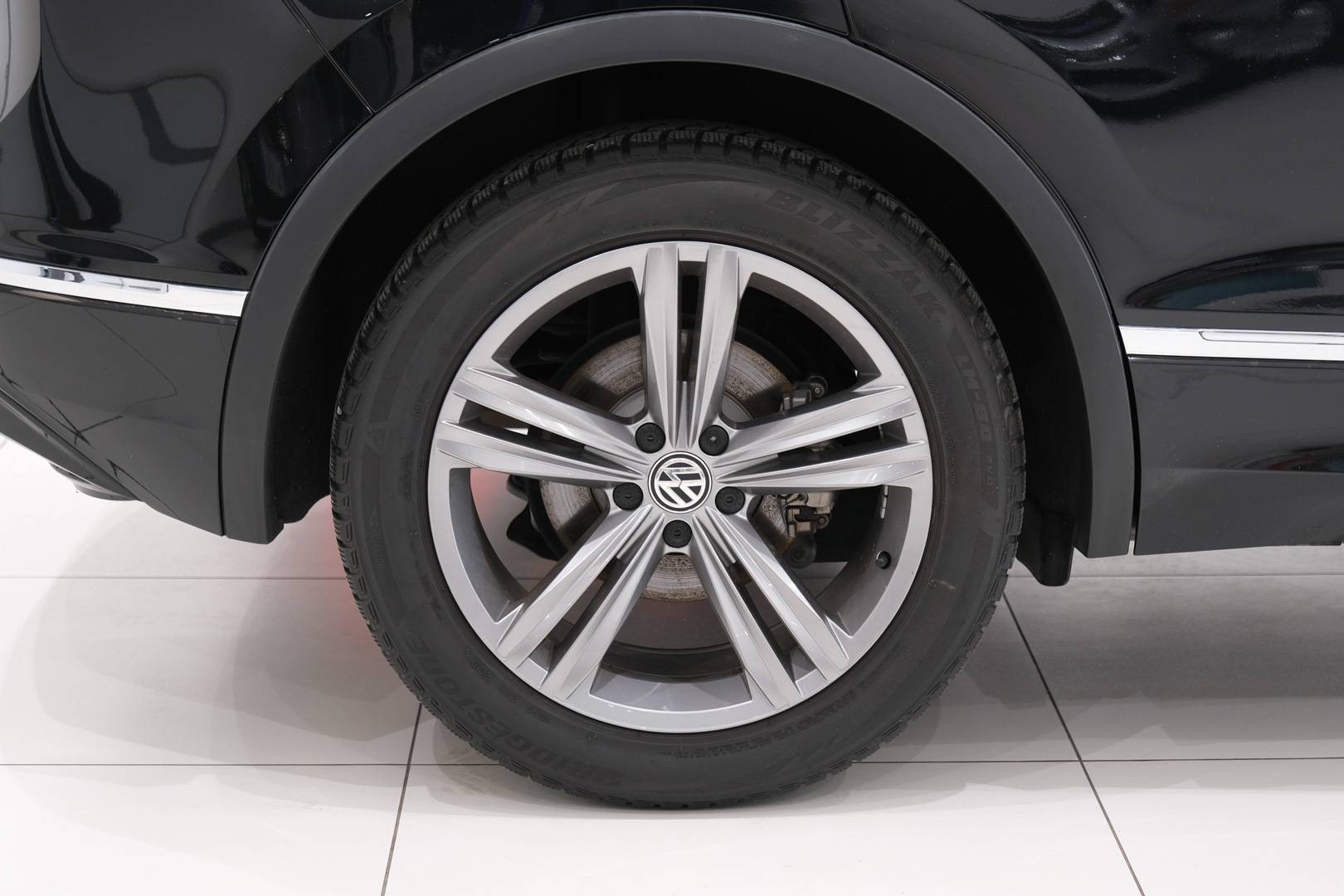 VOLKSWAGEN Tiguan  - Foto 6