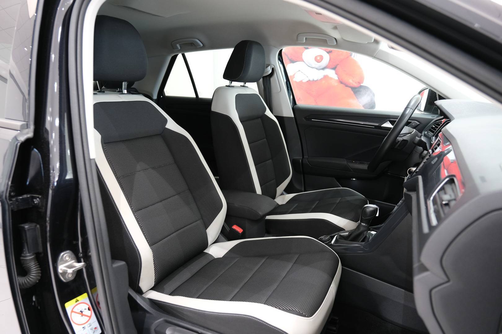 VOLKSWAGEN T-Roc  - Foto 22