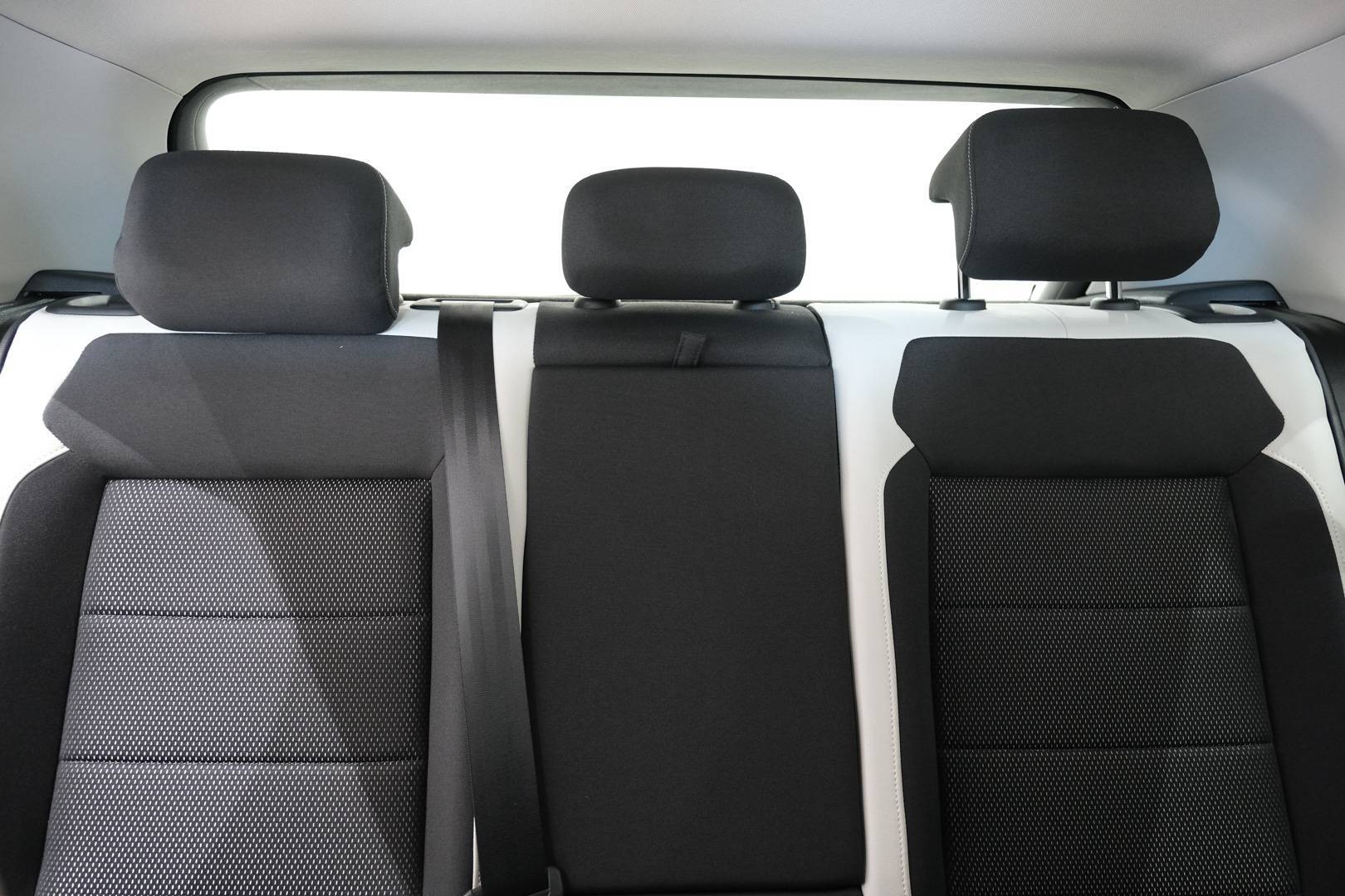 VOLKSWAGEN T-Roc  - Foto 23