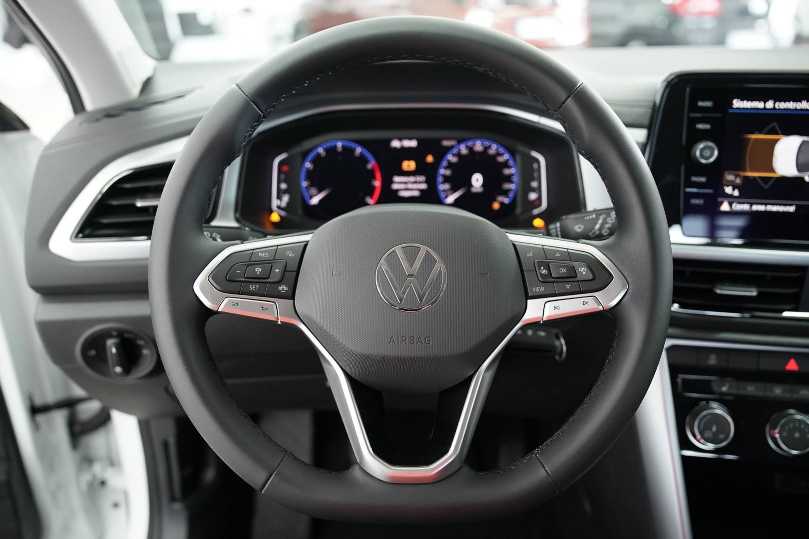 VOLKSWAGEN T-Roc - Foto 10